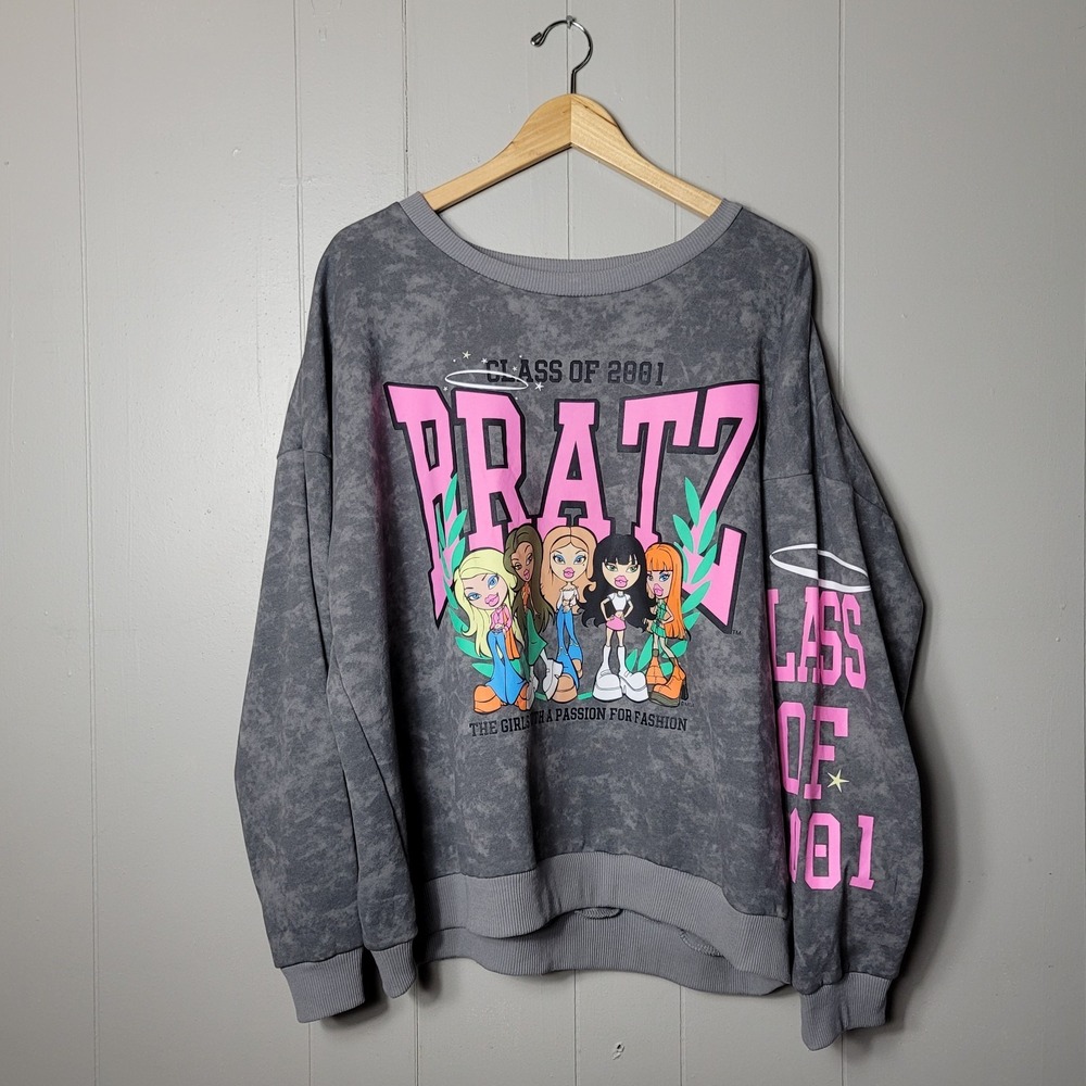 BRATZ CLASS OF 2001 GRAPHIC STONEWASH SWEATSHIRT WOMENS SIZE XXXL